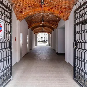  Апартаменты Apartament Z Osobna Sypialnia W Pieknej Kamienicy W Centrum