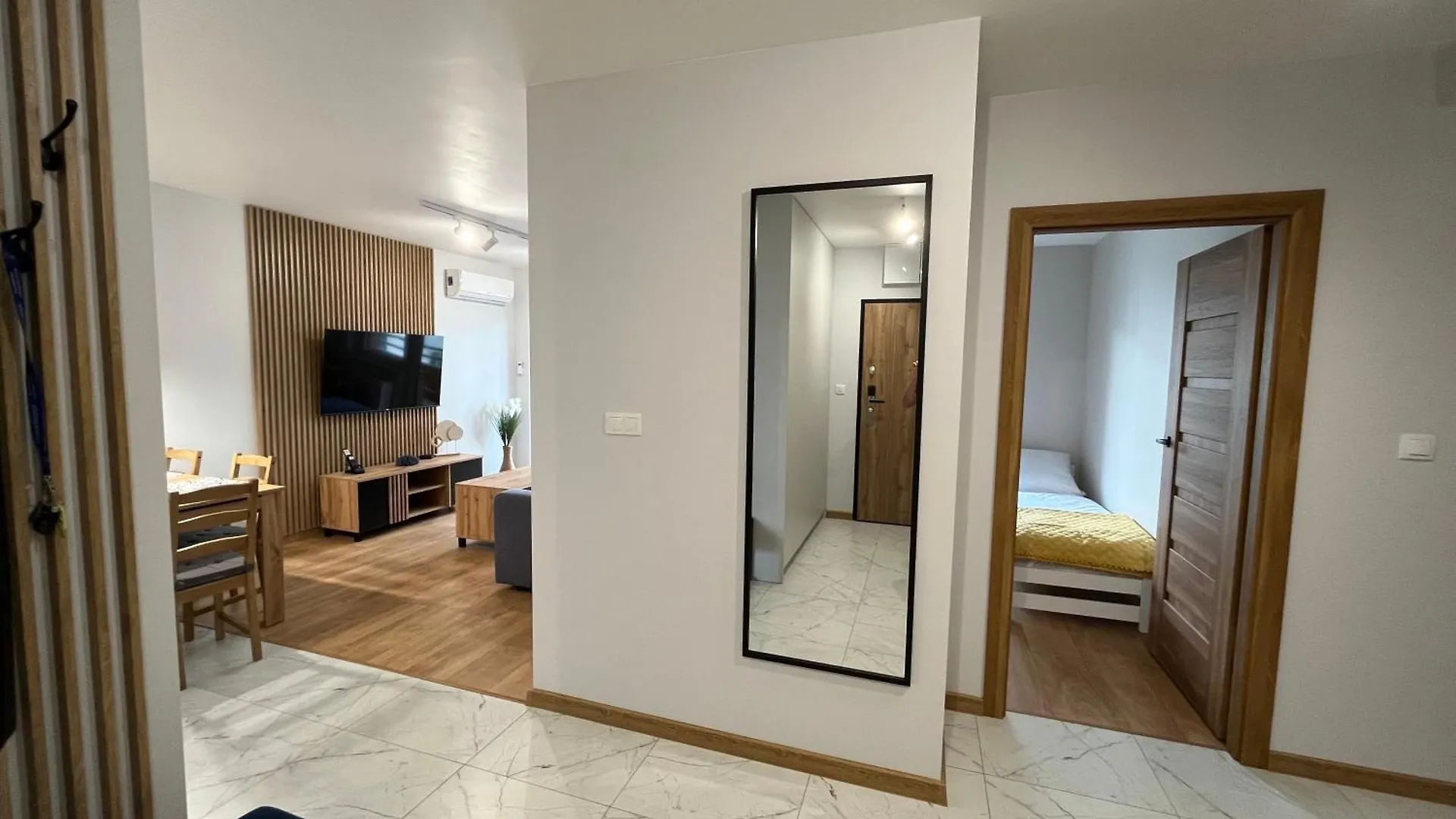Apartament 45 Wrocław 0*,